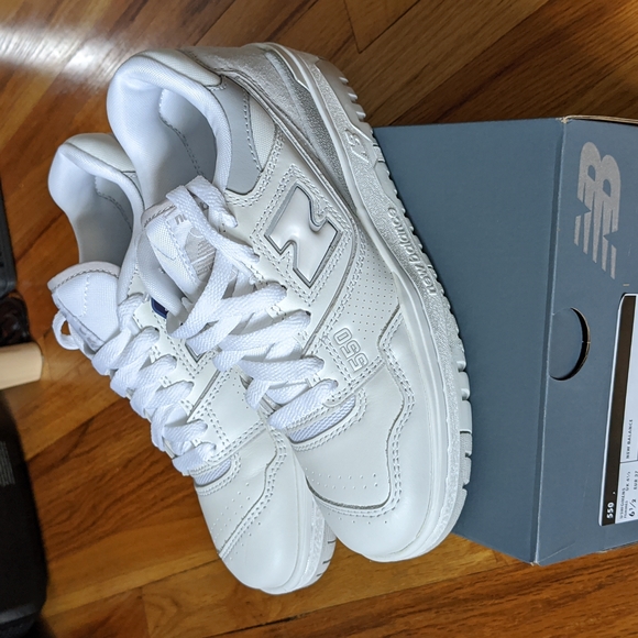 New Balance 550 - Womens 6.5 - Picture 3 of 9